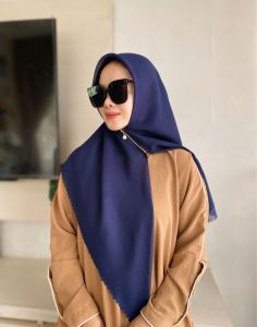 Jilbab/Hijab instan zipper / kerudung instan ziper resleting segi empat / segi empat instan zipper / Hijab wanita terbaru / kerudung segi empat mewah elegan / jilbab 2022 viral / kerudung / jilbab instan terbaru 2021 gratis ongkir /hijab zipper resleting