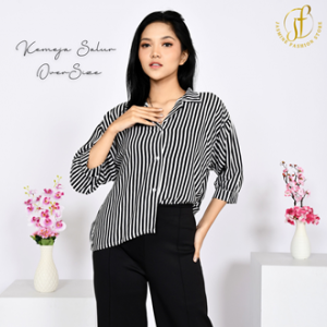 Kemeja Wanita OverSize Crop Motif Salur Garis Terbaru Kekinian l Style Korea
