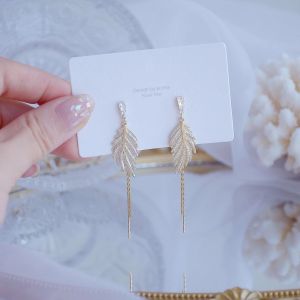 Yukis Exquisite Design Gold Leaf Tassel Stud Earring for Women 14k Real Gold Micro Pave Zircon Earring Bohemia Jewelry Accessories