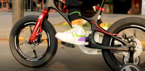 RoyalBaby Space Shuttle 16 Inch Magnesium bicycles with disc brake sealed bearing BB training wheel and kick stand.