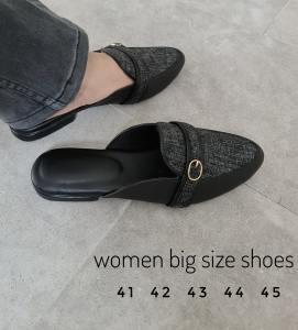 Leora Veddira - Bloomberg - Sandal Mules Big Size Jumbo - BIG SIZE JUMBO - BS Mules - SANDAL BIG SIZE JUMBO - Sepatu Big Size Jumbo - Sandal Big Size Jumbo Wanita - Sendal Dewasa Perempuan