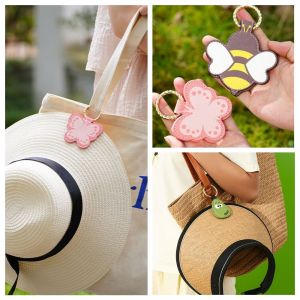 THOMA ป้องกันการสูญหาย คลิปหมวกแม่เหล็กดอกไม้หนัง PU หัวเข็มขัดกระเป๋าเงิน ผีเสื้อรูปผีเสื้อ ที่ใส่หมวก อุปกรณ์อเนกประสงค์ อุปกรณ์จัดระเบียบแกดเจ็ต คลิปเก็บแว่นตา สาวๆ