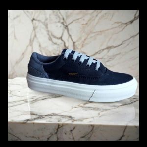 sepatu anak sekolah lakilaki & perempuan terbaru sneaker kasual santay skate warna hitam abu