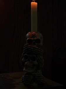 xpkQ Creative Resin Candlestick Candle Holder Skull Bone Sculpture Halloween Decorative Accessories Resin Candlestick 4P7H5