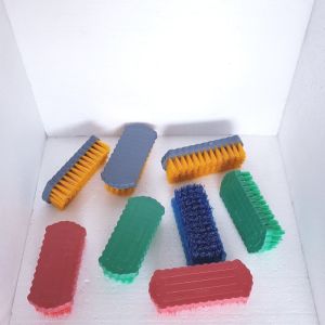 (12 Buah) Sikat Plastik Warna Cuci Baju (12 Buah)