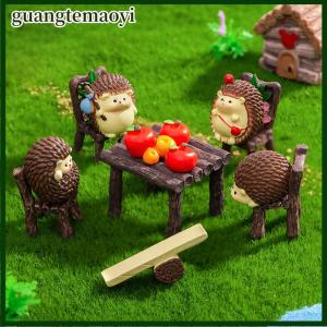 guangtemaoyi Mini Little Hedgehog Ornament Cartoon Animal Micro Landscape Dollhouse Model Car Interior Home Desktop Decoration