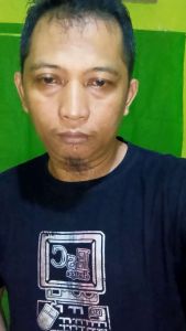 Pajangan Stiker Mini: Menghias Ruang Anda dengan Desain Stiker Unik