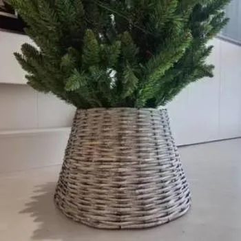 Detachable Rattan Christmas Tree Skirt Base Hand-woven Removable Eco-Friendly PE Xmas Tree Collar Basket Diameter 50 cm Iron Frame Christmas Ornament