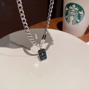 โซ่ไหปลาร้าไททาเนียมแบบไม่ซีดจางสร้อยคอเหล็กไฮสตรีทของผู้ชายอินเทรนด์เข้ากับทุกชุด