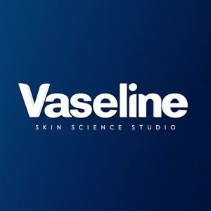 [BUNDLE OF 2] Vaseline Gluta-Hya Serum Burst Lotion Overnight Radiance Repair 330ml