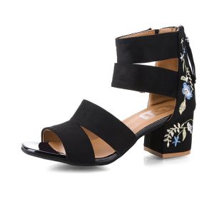 Free Shipping New Summer Collection: Retro Embroidered Sandals Featuring A Feminine Design Chunky Heels And Mid-Height Heels With Tassel And Floral Embroidery