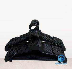 UNIDAS (PLASTIC SUPPLIER) large color /black flat hanger 12PCS /dazon long16 inches
