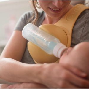 Đai Đeo Bình Sữa Xoay 360° Cho Bé | Giữ Bình Sữa Rảnh Tay Silicone An Toàn Tiện Dụng