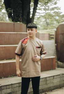 Style Kemeja Casual Formal Lengan Pendek Pria Kemeja Acara Resmi Motif Polos Modern