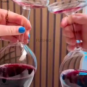 [COD] FUSHI0 Sáng Tạo lộn ngược cốc rượu cốc vui bên thủy tinh đám cưới sáo cao thủy tinh borosilicate đảo ngược ly rượu