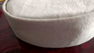 PECI MOTIF BULU WARNA PUTIH TULANG TINGGI 10 CM