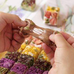 坚果雪花酥饼干牛轧糖 Nut Snowflake Crisp Biscuits Nougat Brushed Milk Handmade Pastry