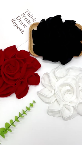 Creative Flower Brooches Fashion Clothing Patches Detachable Dress Ornament for Enhancing Womens Garments