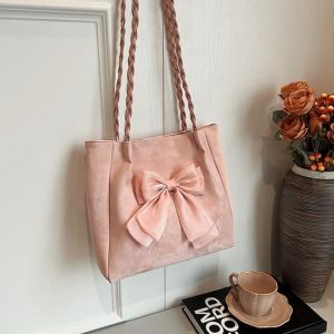 THOMA สไตล์บัลเลต์ กระเป๋าโบว์ใต้วงแขน จุได้มาก หนังพียู กระเป๋าถือมีโบว์ ลำลองแบบสบายๆ Y2K ถุงโบว์รักแร้ สำหรับผู้หญิง