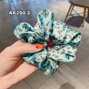 Ikat Rambut Scrunchie Perempuan Dewasa Motif Abstrak Aksesoris Kunciran Elastis Lucu AK250 NOMIDE