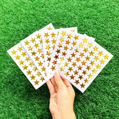 สติ๊กเกอร์ดาว สีทอง (10 แผ่น) สีสันสดใส วิ้งแว้บ ติดไดอารี่ scrapbook งานฝีมือ ของเล่น ให้รางวัลเด็กดี golden star sticker