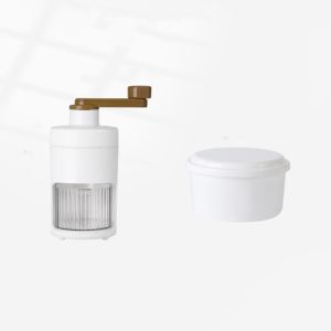FGHAFGGR Portable Mini Shaved Ice Machine with Ice Cube Mold Hand-Operated Ice Crusher Creative Practical Smoothie Machine For Household Dormitory