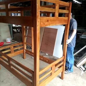 tempat tidur tingkat custom