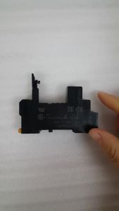 1 cái OMRON P2RFZ-05-E P2RFZ-08-E Ổ cắm kết nối RELAY chính hãng (là bản nâng cấp P2RF-05-E P2RF-08-E chức năng giống nhau.)