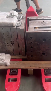 Reliable Heat Resistant Strong Adhesion 17mm Suction Cup Support Base for Car Phone Holders on Dashboards Glass Surfaces