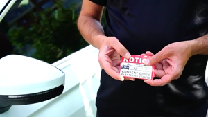 10 gói dán thông báo xe được trang bị âm thanh và ghi video thiết bị đồng ý bằng cách nhập Nhãn dán xe