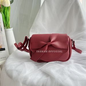 TERBARU....!!! BISA COD TAS SELEMPANG WANITA VIRAL KOREA BAHAN KULIT PU PREMIUM - FOTO REAL PICT 1000% / TAS SLINGBAG WANITA / TALI BISA DI SESUAIKAN / ANTI AIR / HIGHT QUALITY /TERDAPAT 1 RUANG LUAS