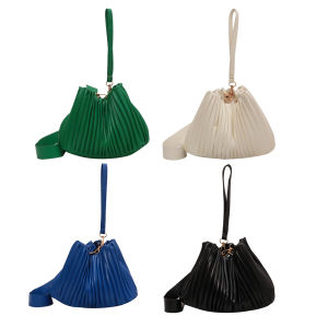 【Fashion Park】♬ กระเป๋าสะพายไหล่มีจีบแฟชั่นผู้หญิงกระเป๋าถือทรงถังหนัง PU