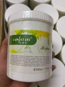 Bộ chăm sóc da mặt hoa cúc kem massage tẩy da chết sữa rửa mặt nước hoa hồng