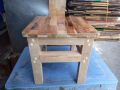 Ghế đôn bằng gỗ thông  vuông 30 cm. 