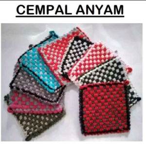 Cempal Anyam Anti Panas / Pegangan Wajan Tahan Panas / Tatakan Penahan Panas