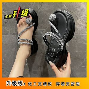 [Free Shipping] Versatile Thick-Soled Rhinestone Sandals With A Toe-Loop Design Perfect For Pairing With Dresses A New Summer Style For Women To Wear Outdoors