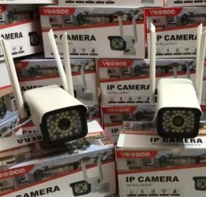 Camera Yoosee 4 râu 36 LED chống nước xem đêm có màu đàm thoại 2 chiều quay quét thông minh