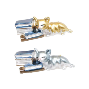 Creative Brooch Unique Sleepy Cats Pins Backpack Clothing Alloy Texture for Fashion Accessories and Gifts