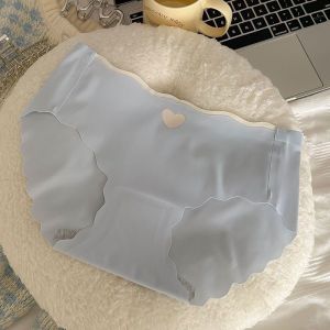 [Local Stock] Ice Silk Seamless Panties Ladies Ultra-Thin Nude Sense Quick-Drying Mask Pants 3D Peach Buttocks Fitness