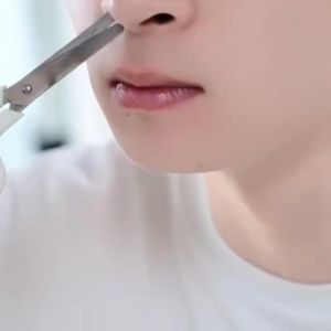 Nose Hair Trimmer Portable Painless Nose Hair Trimmer for Men Women USB-C Rechargeable