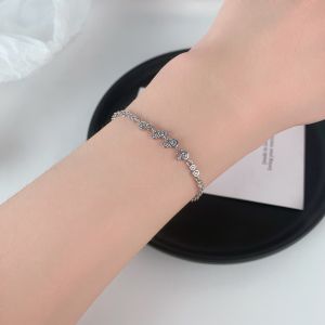 New super flash zircon bracelet niche design sense light luxury high sense exquisite fashion temperament simple and versatile jewelry