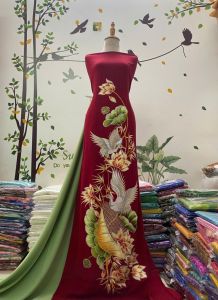 (đặc biệt xuất sắc) lụa Nhung Nhật thêu và ép đá ngũ sắc chuyên thiết kế áo dài dự tiệc áo dài sui gia