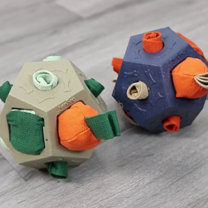 Squeaky Slow Feeder Puzzle Toy For Dog Mentally Stimulation Chewing Toy With Treats Bag for Indoor Pet Entertainment