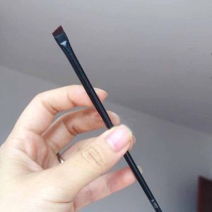 [COD]Kuas Alis Hitam Eyeliner Pen Eyebrow Brush Bahan Sintetis Super Tipis Untuk Alat Makeup Kecantikan Brushes Makeup Face Eye Tools -💖Catherine