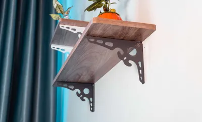 Giá để kệ chính hãng 25x30cm Eke chữ L hoa văn treo tường (bộ 2 chiếc)