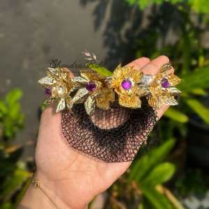 SHANDRA BALI - JEPIT JARING HARNET ISI BUNGA SEMANGGI SARI MOTE MUTIARA WARNA EMAS GOLD TEMBAGA HIASAN RAMBUT HAIRDO SANGGUL PERNIKAHAN KE PURA PENARI BALI