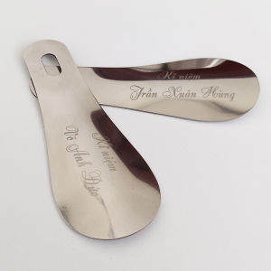 Muỗng xỏ giầy 65cm chất liệu thép bền bỉ đa năng tiện dụng