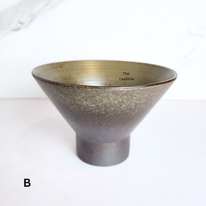 The Leaferie Mizu plant pots. flowerpot . flowerpots . flower pot . planter . planters . Ceramic