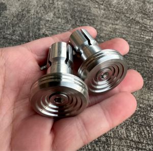 MQQHOMEE ปลายแฮนด์ก้นหอย 1 คู่ สแตนเลสแท้ 100% สีเงิน ใส่ได้ทุกรุ่นรถ = 2 ชิ้น