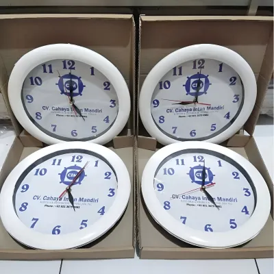 Jam Dinding Custom Foto Sendiri / Nama Tulisan / Logo Instansi Wedding Wisuda Ultah Bebas Desain – Jam Dinding Diameter 30CM Souvenir Gift Kantor